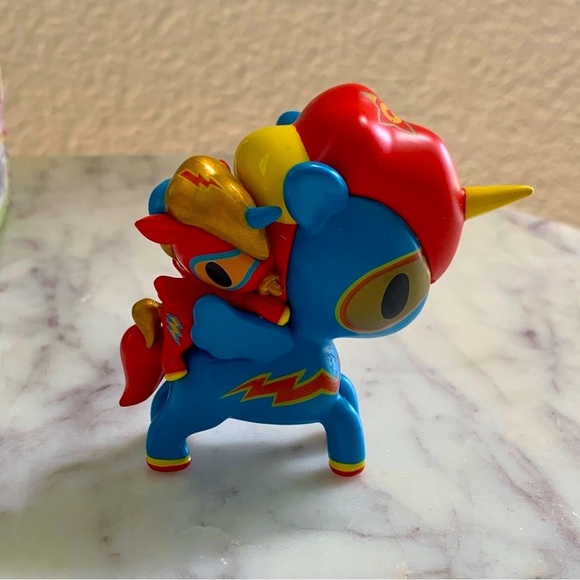 Tokidoki Unicorno Scooter & Lil’ Jet Bambino S1 Figure - Picture 1 of 8